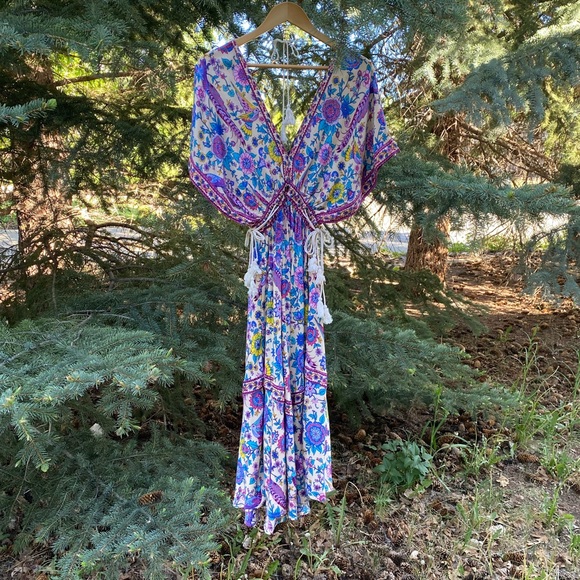 NEW Spell Inspired Lovebird Gown - Picture 16 of 16